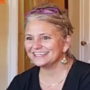 Dr. Lisa Engle